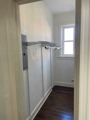 3707 W Augusta Boulevard 1R, Chicago, IL 60651