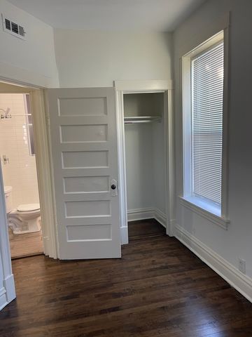 3707 W Augusta Boulevard 1R, Chicago, IL 60651