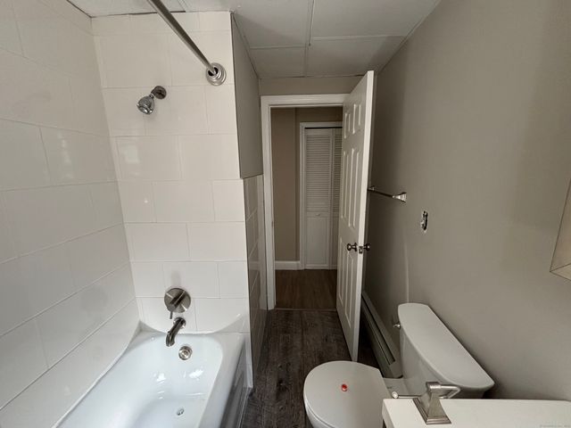 213 Golden Hill Street 5G, Bridgeport, CT 06604