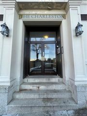 213 Golden Hill Street 5G, Bridgeport, CT 06604