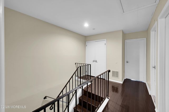 181 Clubhouse Drive, Middletown, NJ 07748