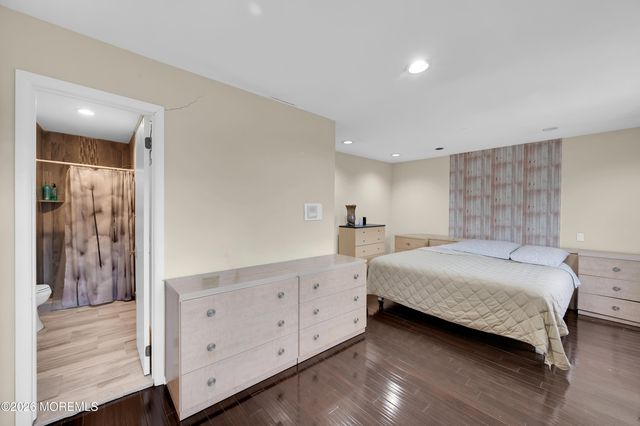 181 Clubhouse Drive, Middletown, NJ 07748