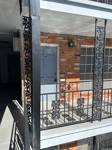 8401 N New Braunfels Ave Apt 213A, San Antonio, TX 78209