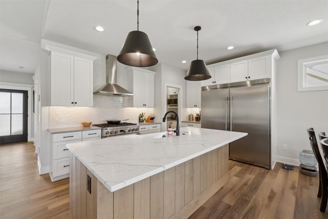 4601 178th Street, Urbandale, IA 50323