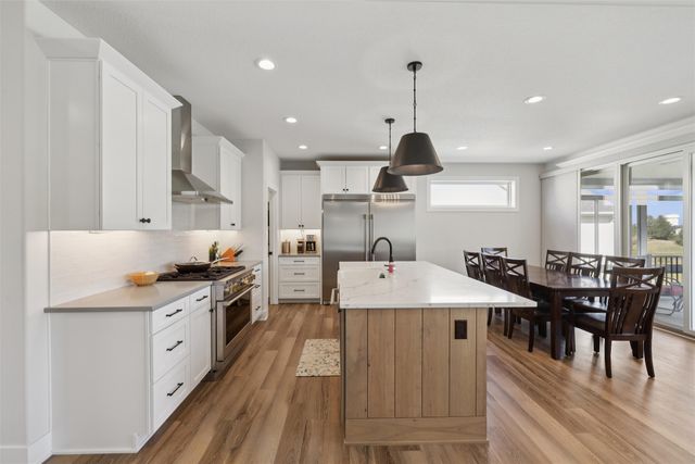 4601 178th Street, Urbandale, IA 50323