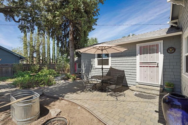 1233 N Baker St, Stockton, CA 95203