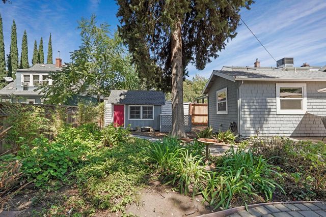 1233 N Baker St, Stockton, CA 95203