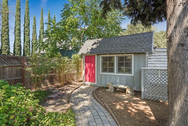 1233 N Baker St, Stockton, CA 95203