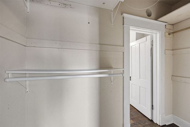 908 W 3rd, Vinton, IA 52349