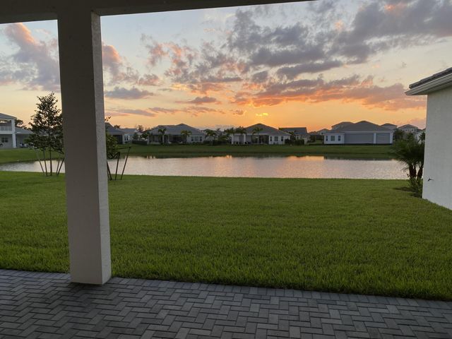 4685 Estates Circle, The Acreage, FL 33470