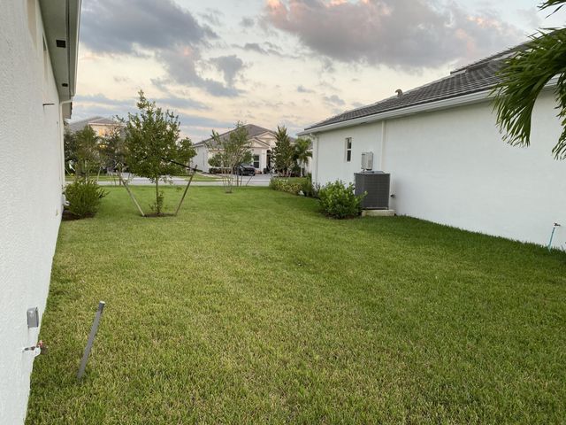 4685 Estates Circle, The Acreage, FL 33470