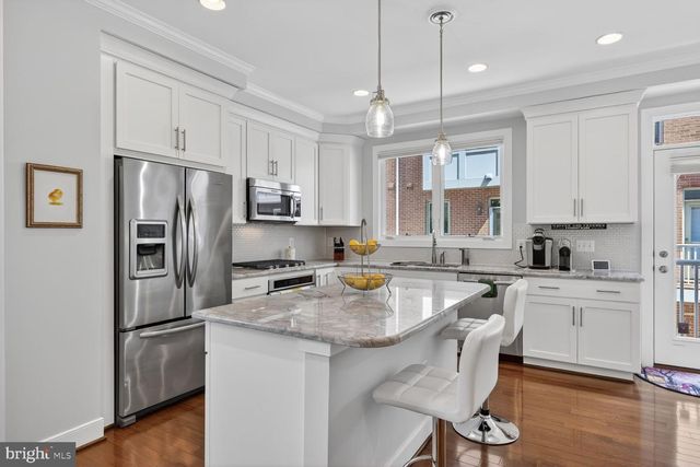 917 PARKER GRAY SCHOOL WAY, Alexandria, VA 22314
