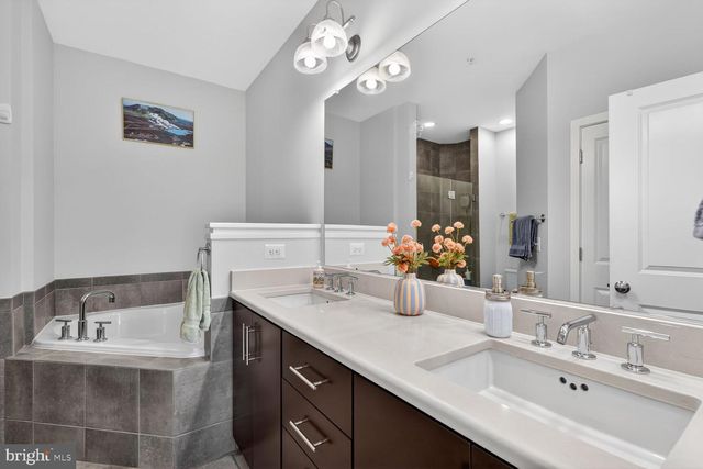 917 PARKER GRAY SCHOOL WAY, Alexandria, VA 22314