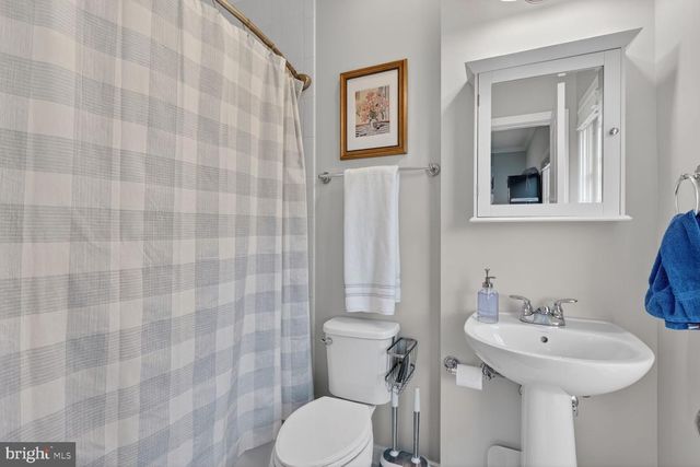 917 PARKER GRAY SCHOOL WAY, Alexandria, VA 22314