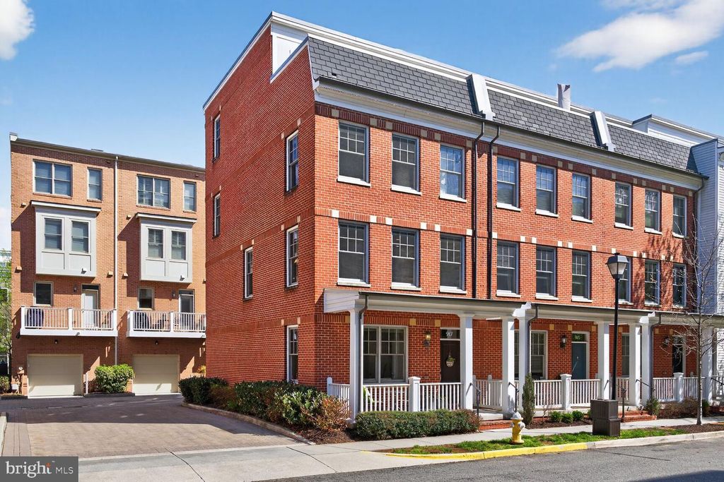 917 PARKER GRAY SCHOOL WAY, Alexandria, VA 22314