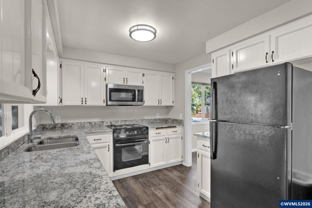 5423 Basin St S, Salem, OR 97306