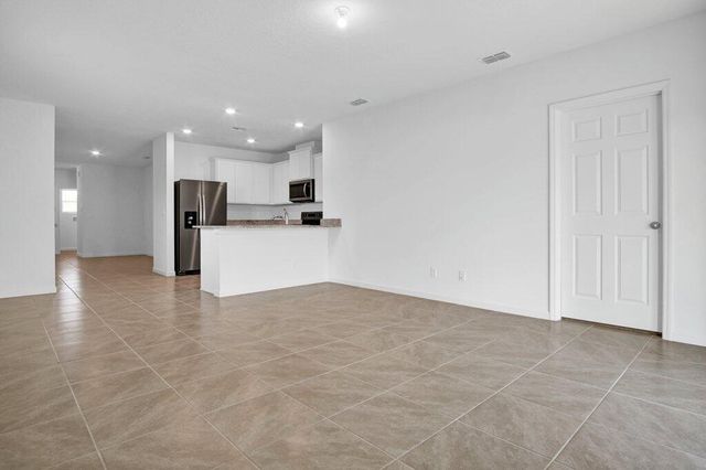 12341 SW Nettuno Way, Port St. Lucie, FL 34987