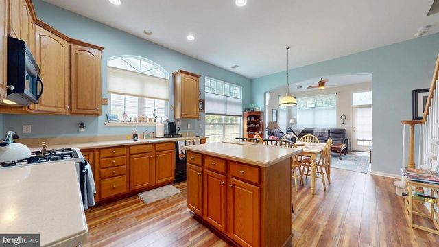 55 LEWIS DR, Mays Landing, NJ 08330