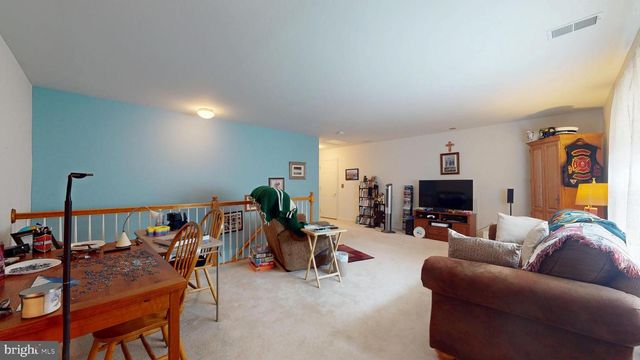 55 LEWIS DR, Mays Landing, NJ 08330