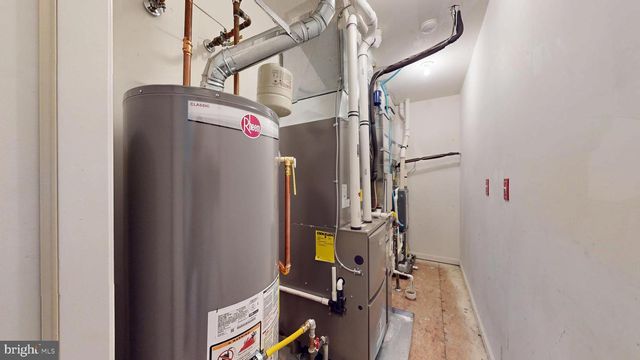 55 LEWIS DR, Mays Landing, NJ 08330