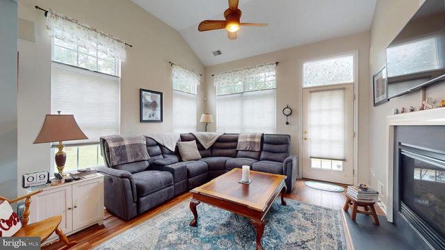 55 LEWIS DR, Mays Landing, NJ 08330