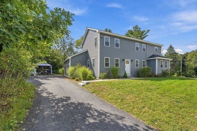 28 Ash St, Webster, MA 01570