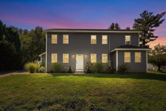 28 Ash St, Webster, MA 01570
