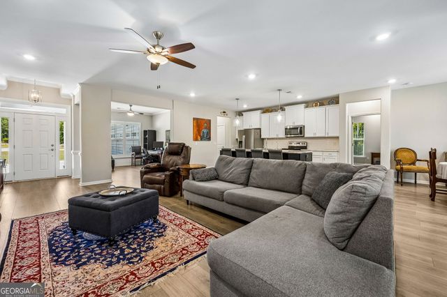 830 Harbour Island Circle, Waverly, GA 31565