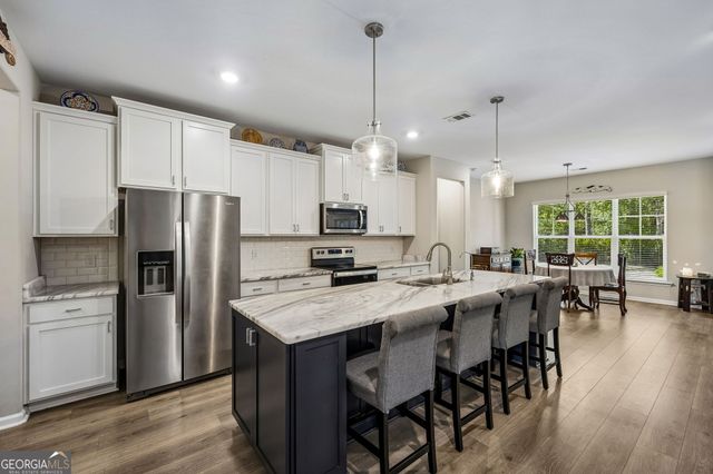 830 Harbour Island Circle, Waverly, GA 31565
