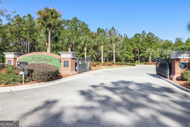 830 Harbour Island Circle, Waverly, GA 31565