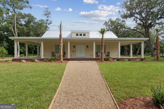 830 Harbour Island Circle, Waverly, GA 31565