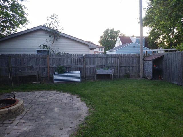 2024 Grove AVENUE, Racine, WI 53405