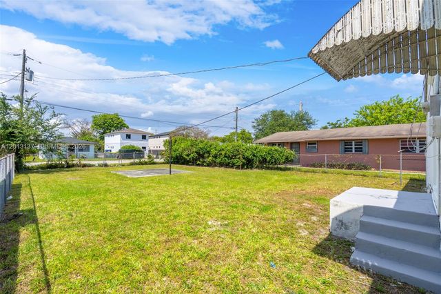 2121 NW 64th St, Miami, FL 33147