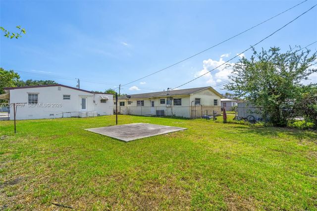 2121 NW 64th St, Miami, FL 33147