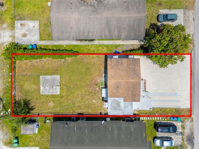 2121 NW 64th St, Miami, FL 33147
