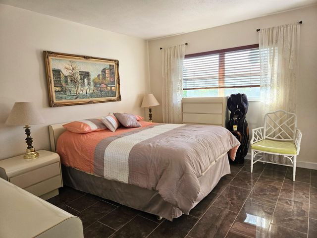 2920 Crosley Drive E B, West Palm Beach, FL 33415