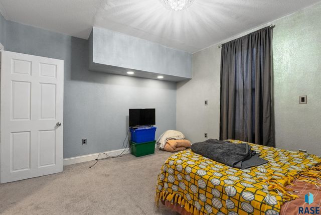 115 S Grange Ave Avenue, Sioux Falls, SD 57104