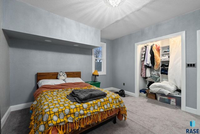 115 S Grange Ave Avenue, Sioux Falls, SD 57104