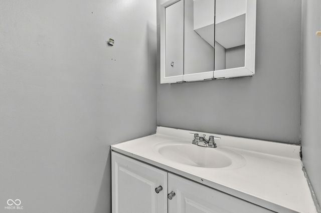6440 Commons Drive, Indianapolis, IN 46254