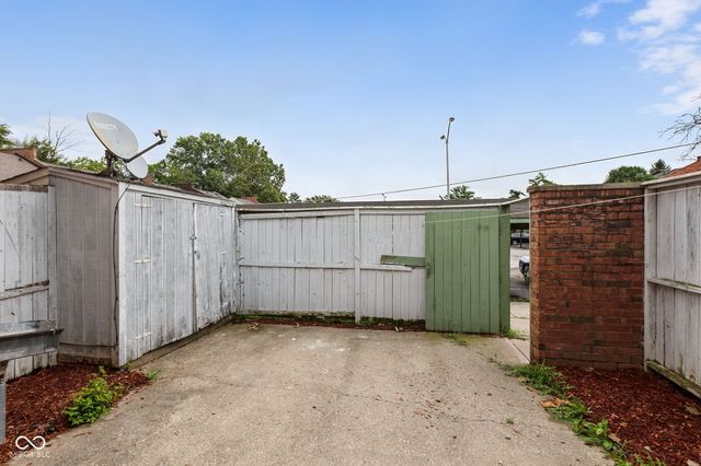 6440 Commons Drive, Indianapolis, IN 46254