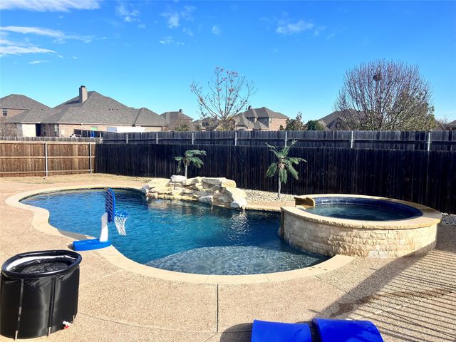 1016 Steamboat Drive, Hewitt, TX 76643