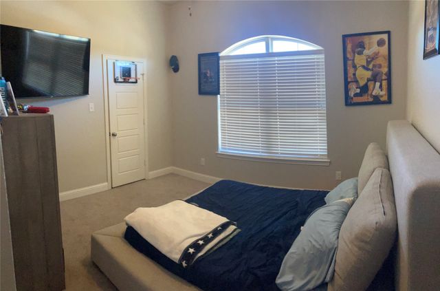 1016 Steamboat Drive, Hewitt, TX 76643