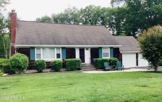 32 Brookwood Drive, Colonie, NY 12110