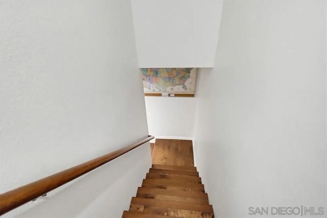 4202 Loma Riviera Ln, San Diego, CA 92110