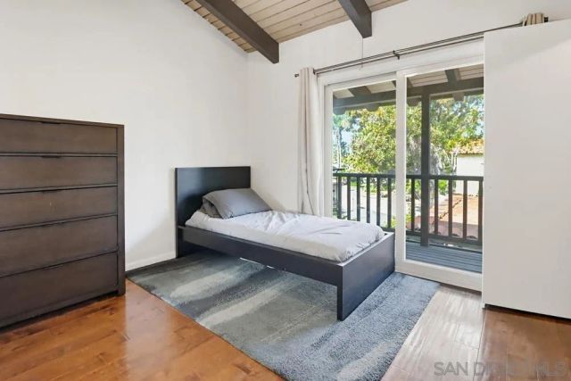 4202 Loma Riviera Ln, San Diego, CA 92110