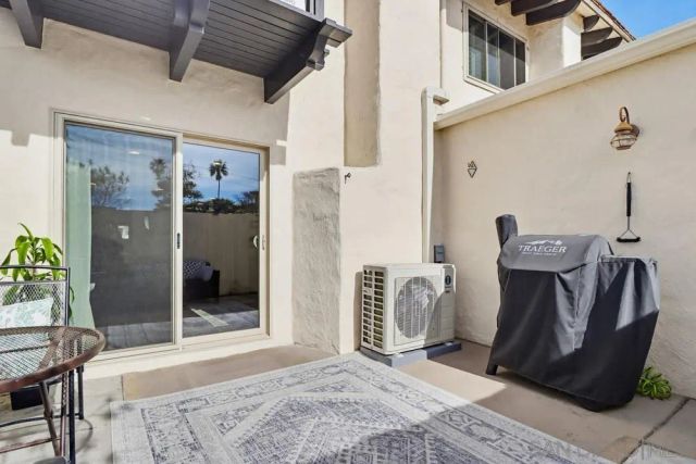 4202 Loma Riviera Ln, San Diego, CA 92110