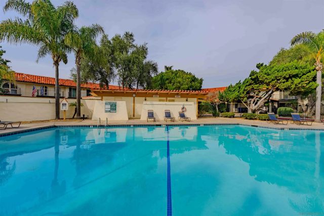 4202 Loma Riviera Ln, San Diego, CA 92110