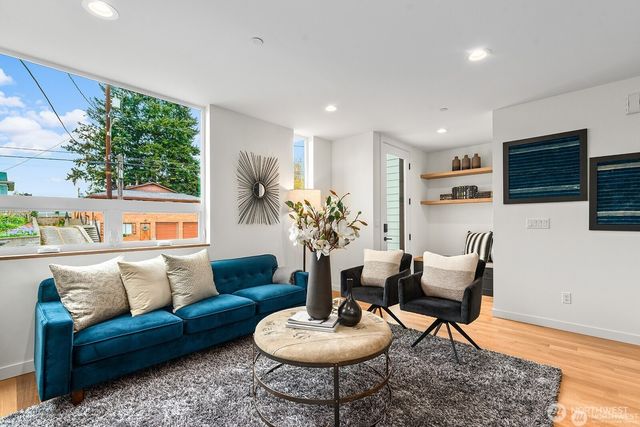 4116 A Burke Avenue N, Seattle, WA 98103