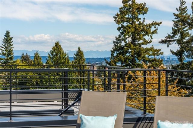 4116 A Burke Avenue N, Seattle, WA 98103