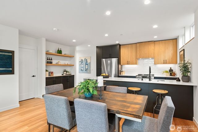 4116 A Burke Avenue N, Seattle, WA 98103